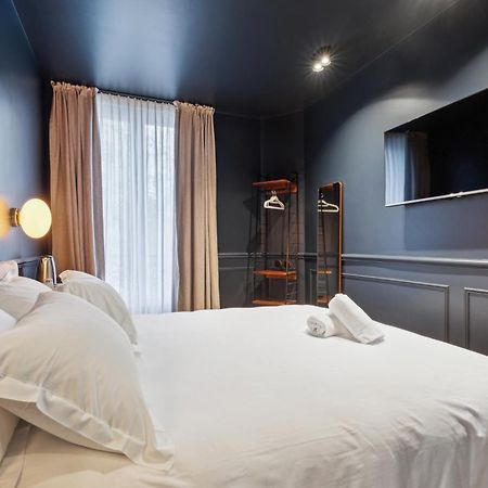 Hotel Clemence Paris Exterior photo